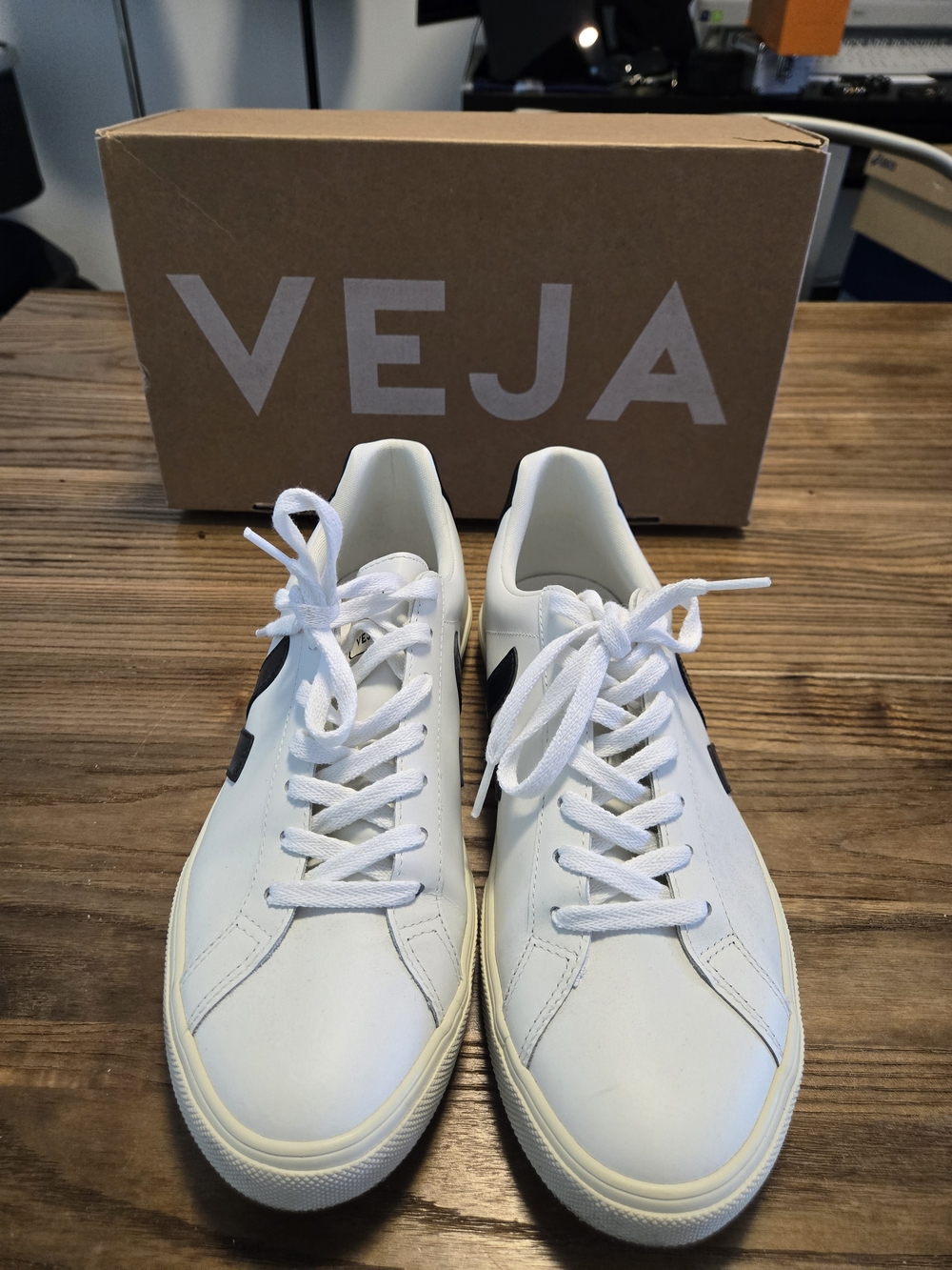 Veja Esplar Logo Leather White Black Women Casual Lifestyle Shoes - Picture 7 of 12